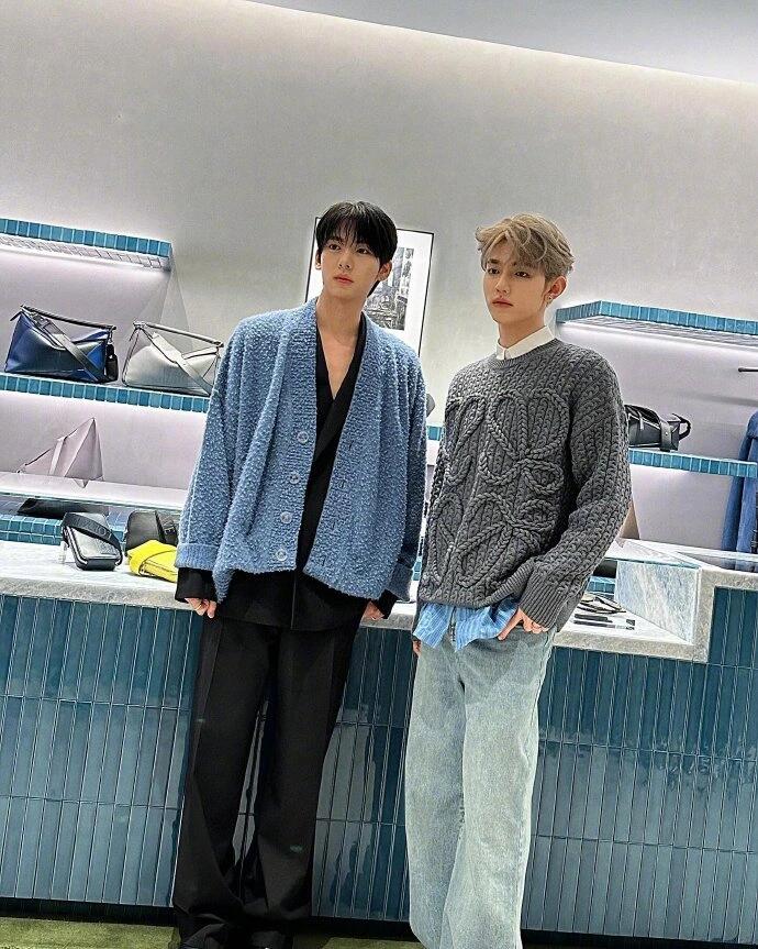 BVG / 로에베 니트 스웨터
