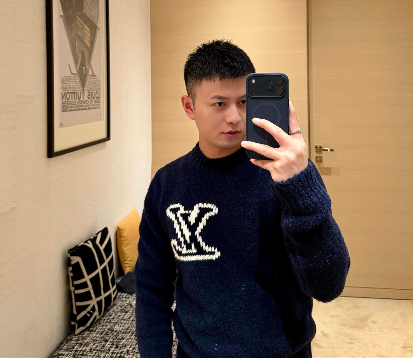 BVG / 루이비통 니트 스웨터