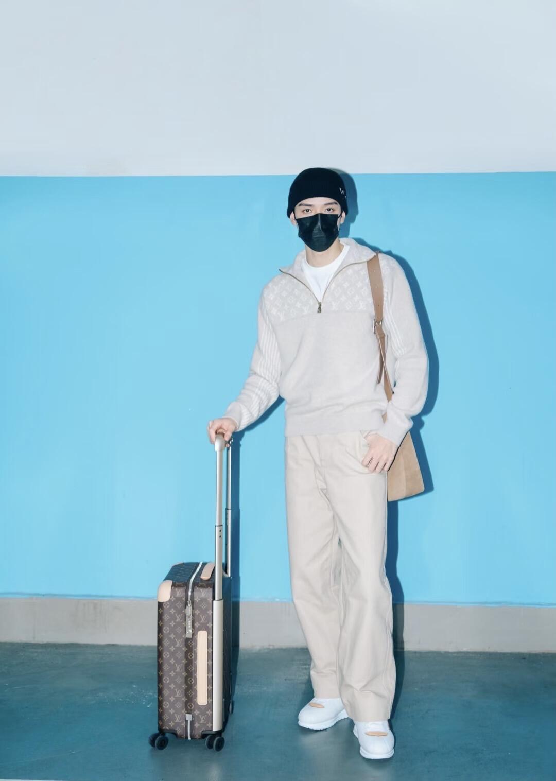 BVG / 루이비통 니트 스웨터