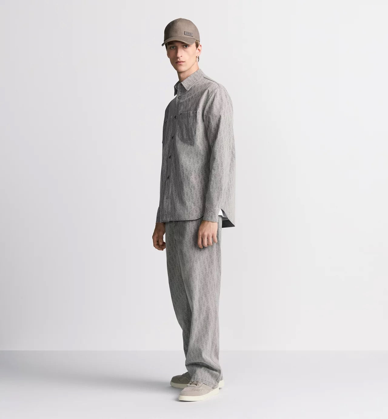 BVG / 디올 코트