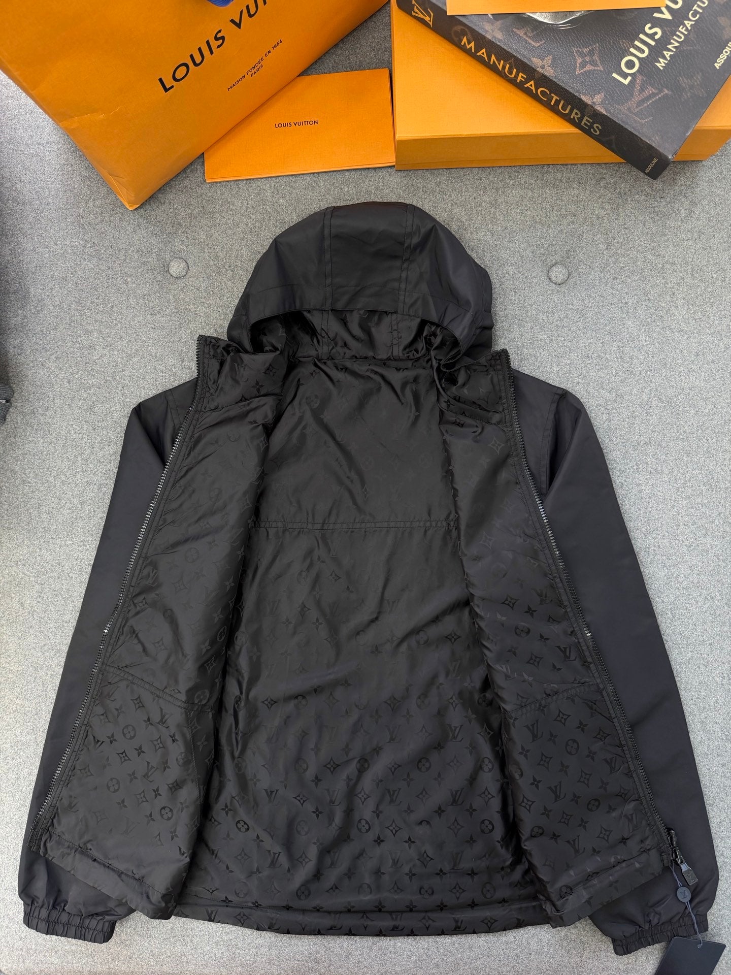 TJ Seller / Louis Vuitton Double-Sided Windproof Jacket