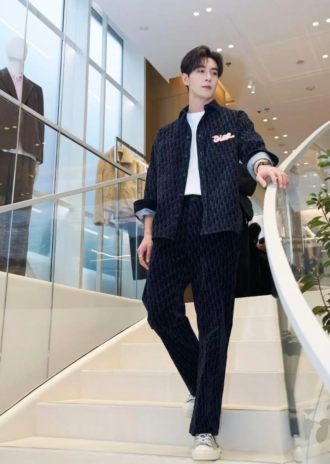BVG / 디올 바지