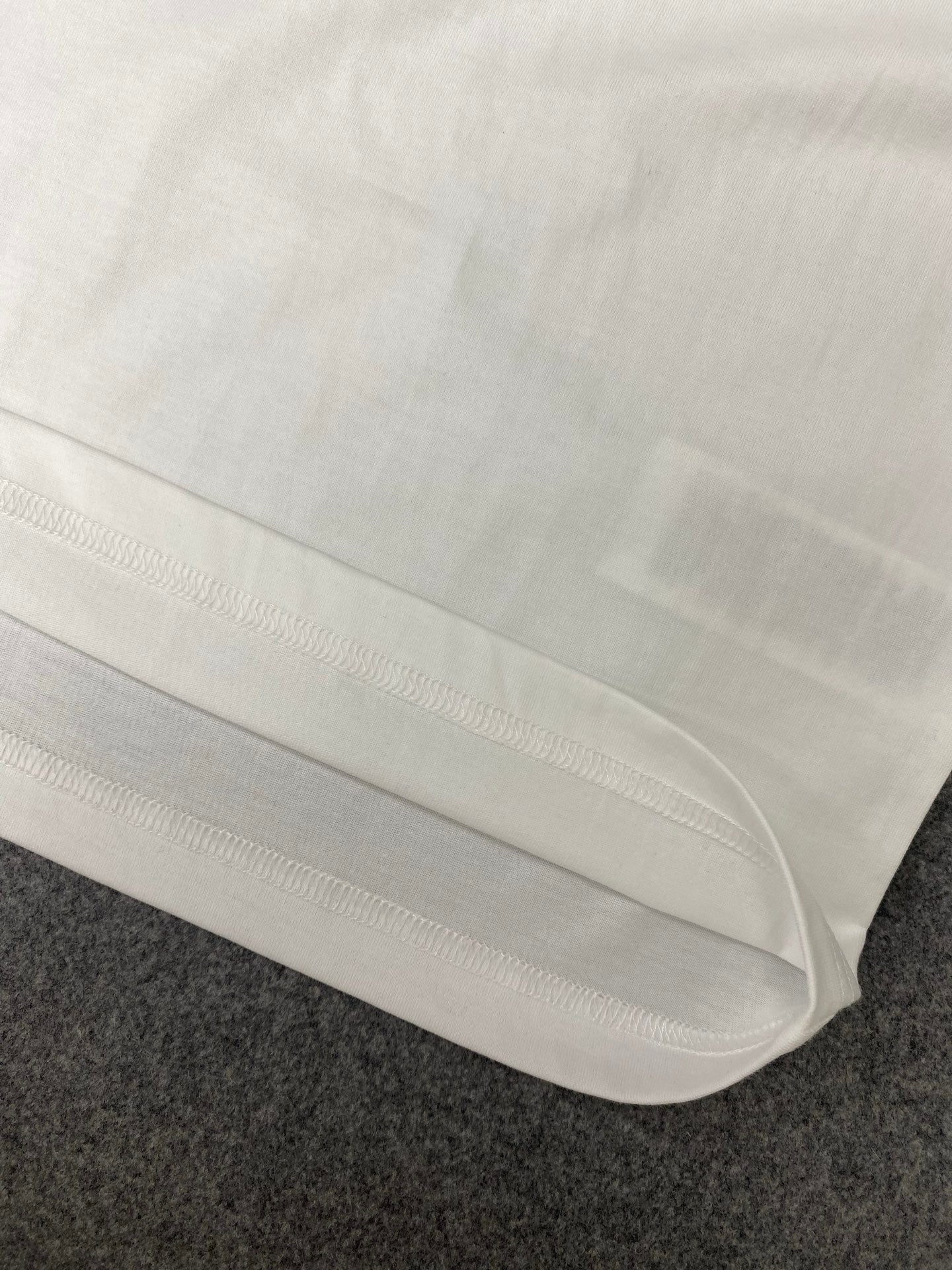 TJ셀러 / 버버리 면 티셔츠