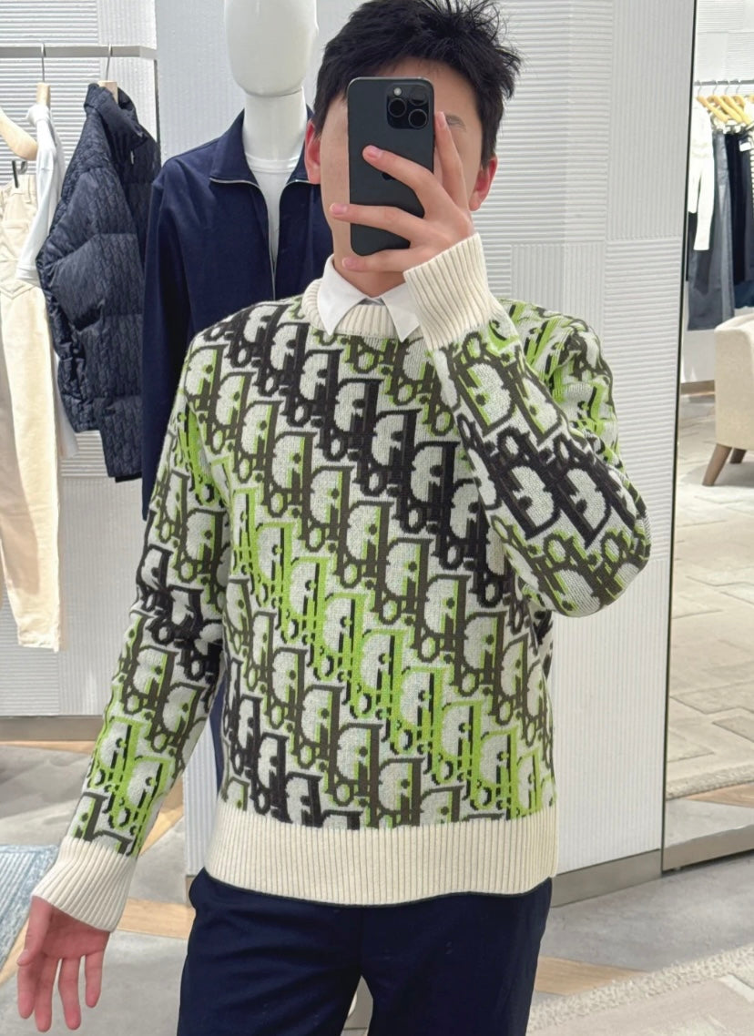 GTR / Dior 라운드 스웨터