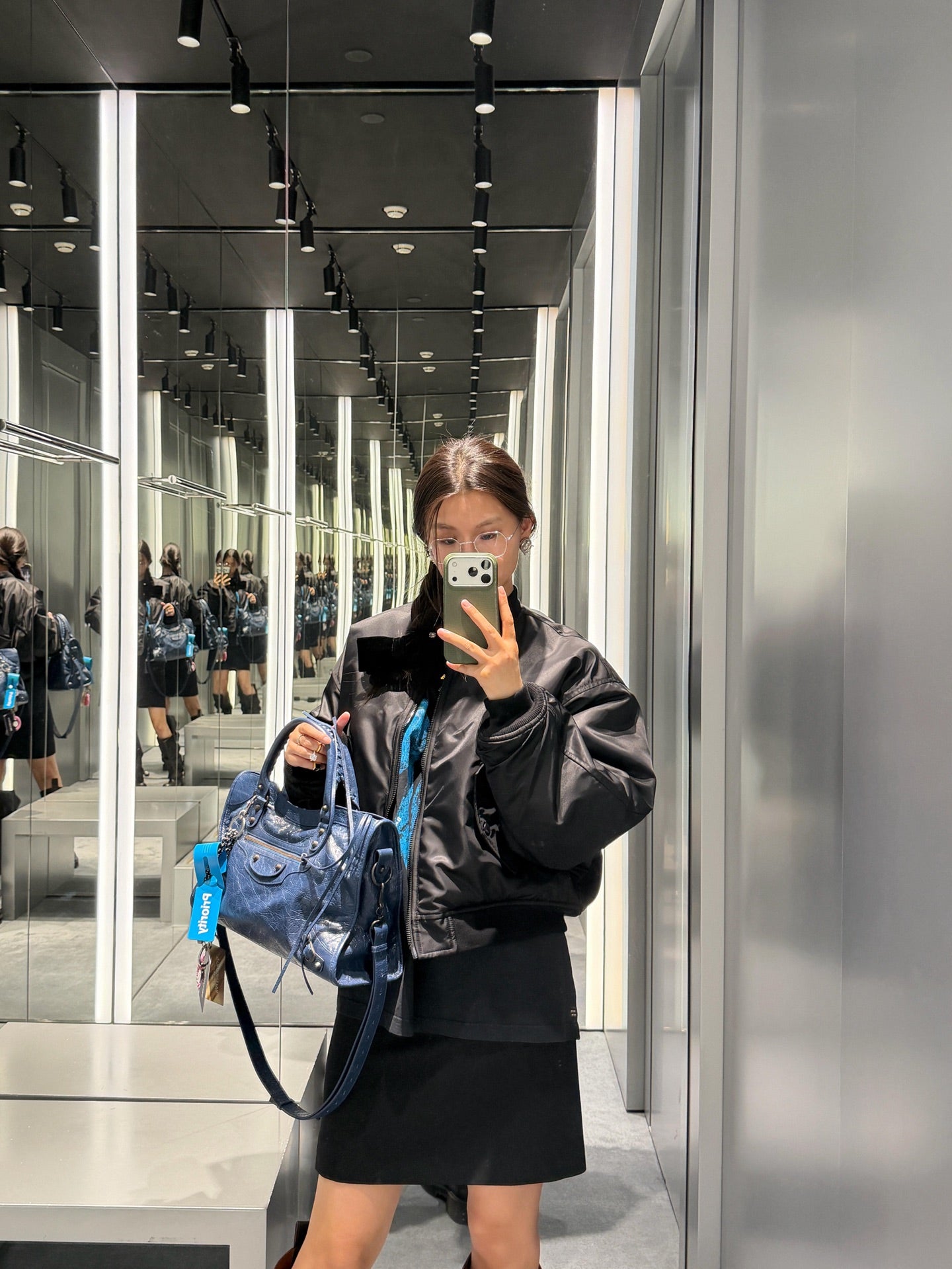 BVG / 발렌시아가 티셔츠