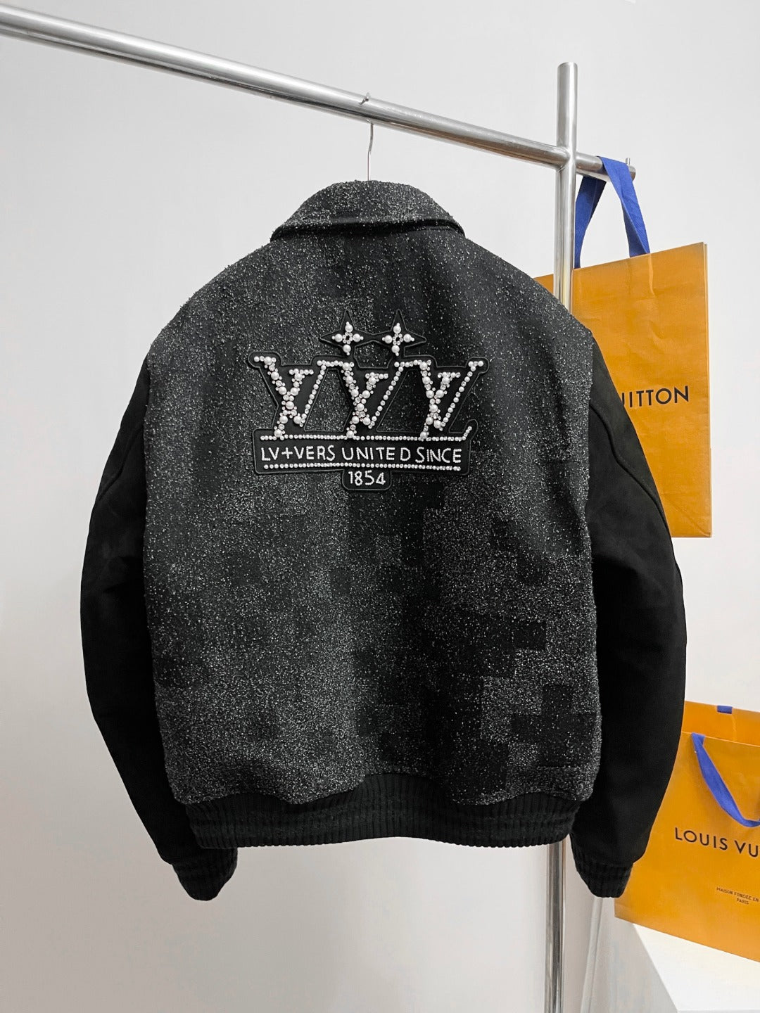 BVG / 루이비통 재킷 코트