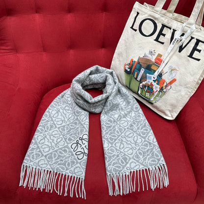 Xinjo / Loewe Scarf