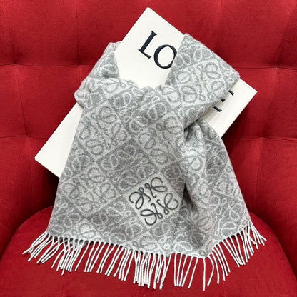 Xinjo / Loewe Scarf