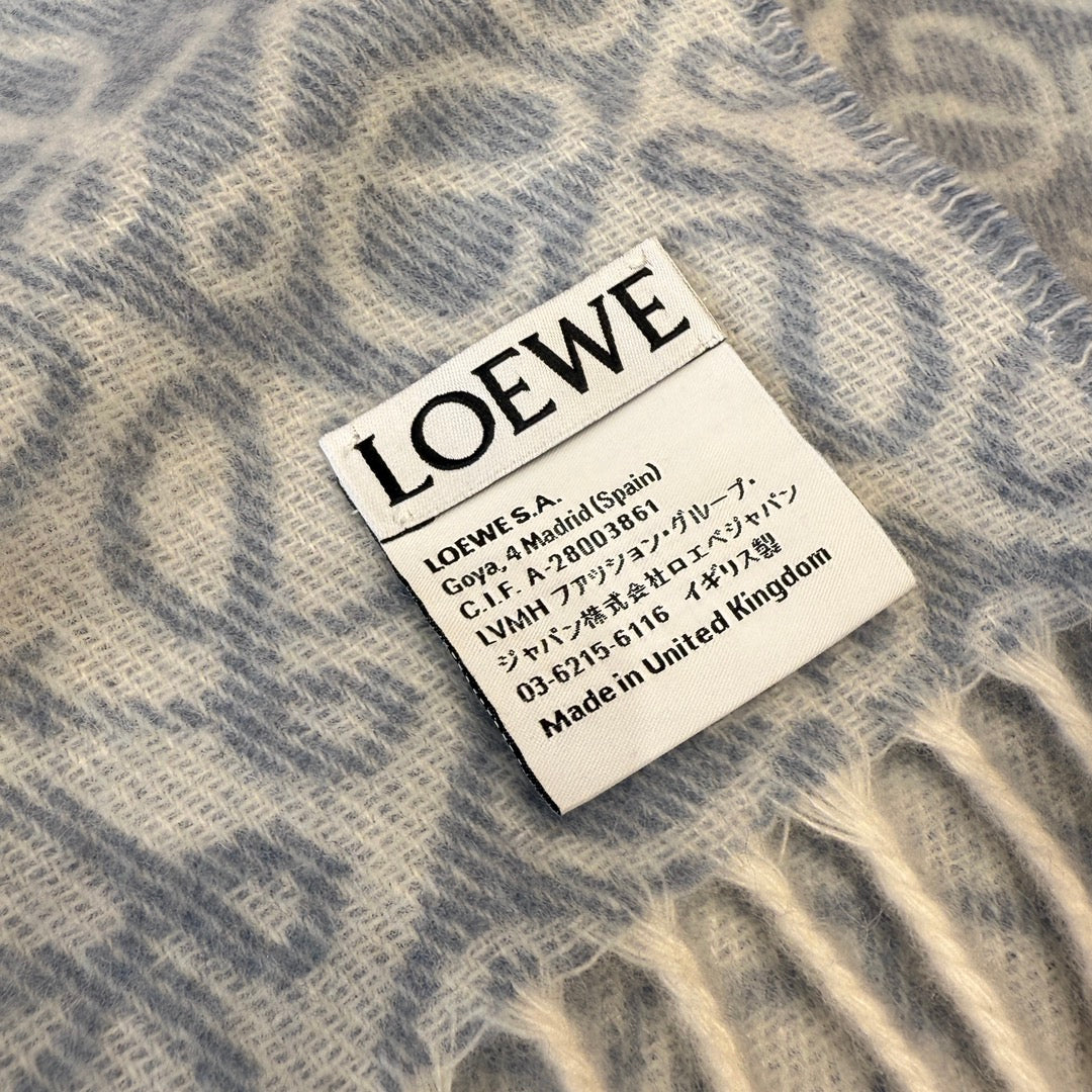 Scarf by Shinjo / Loewe
