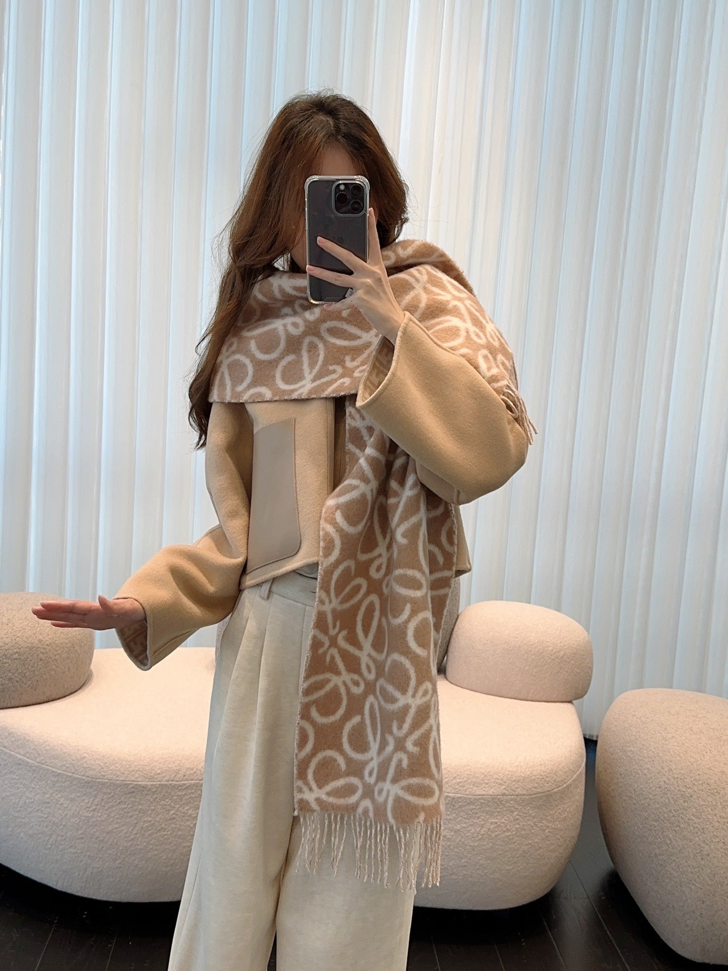 신조 / 로에베 스카프