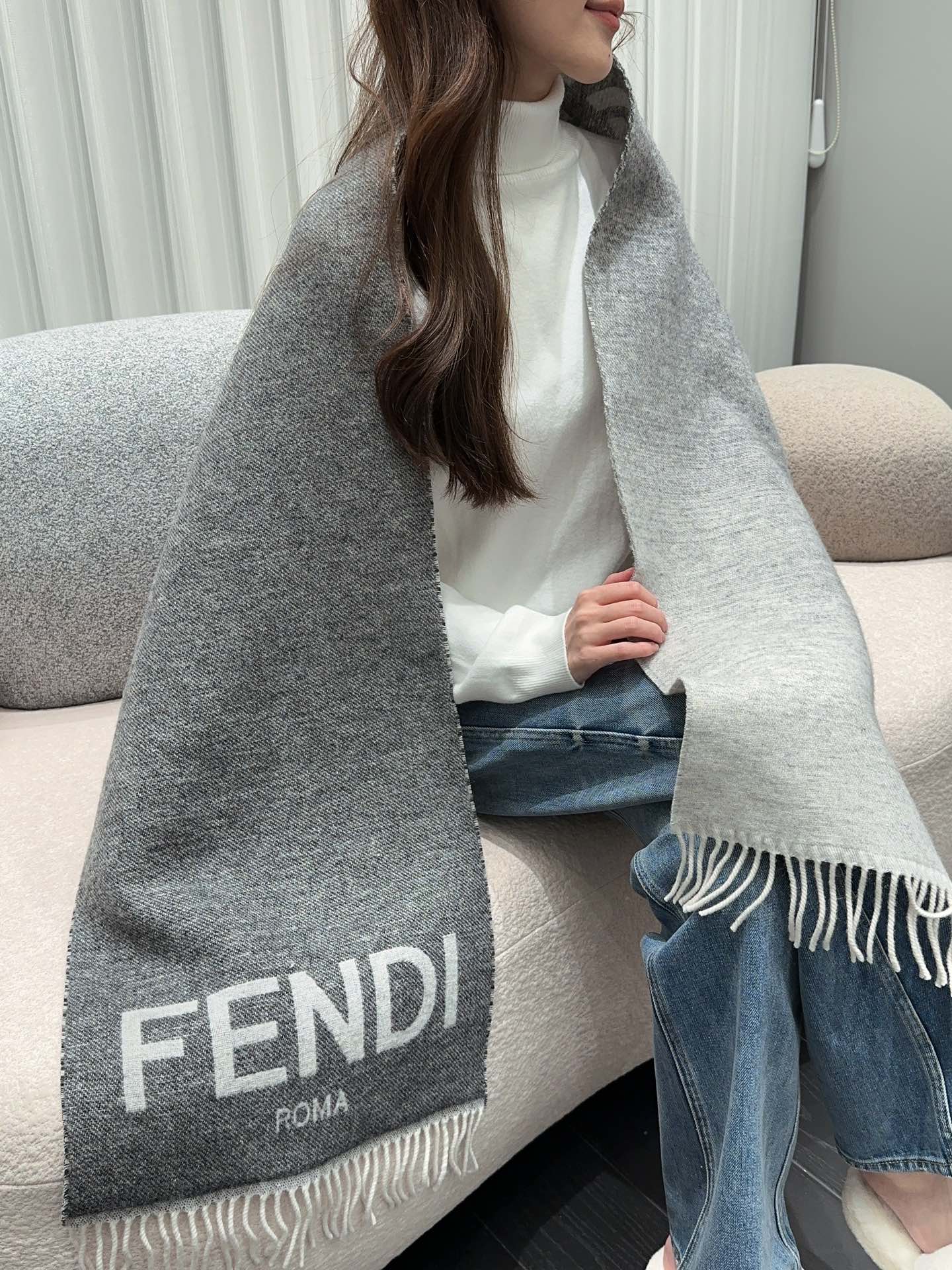 신조 / 펜디 스카프