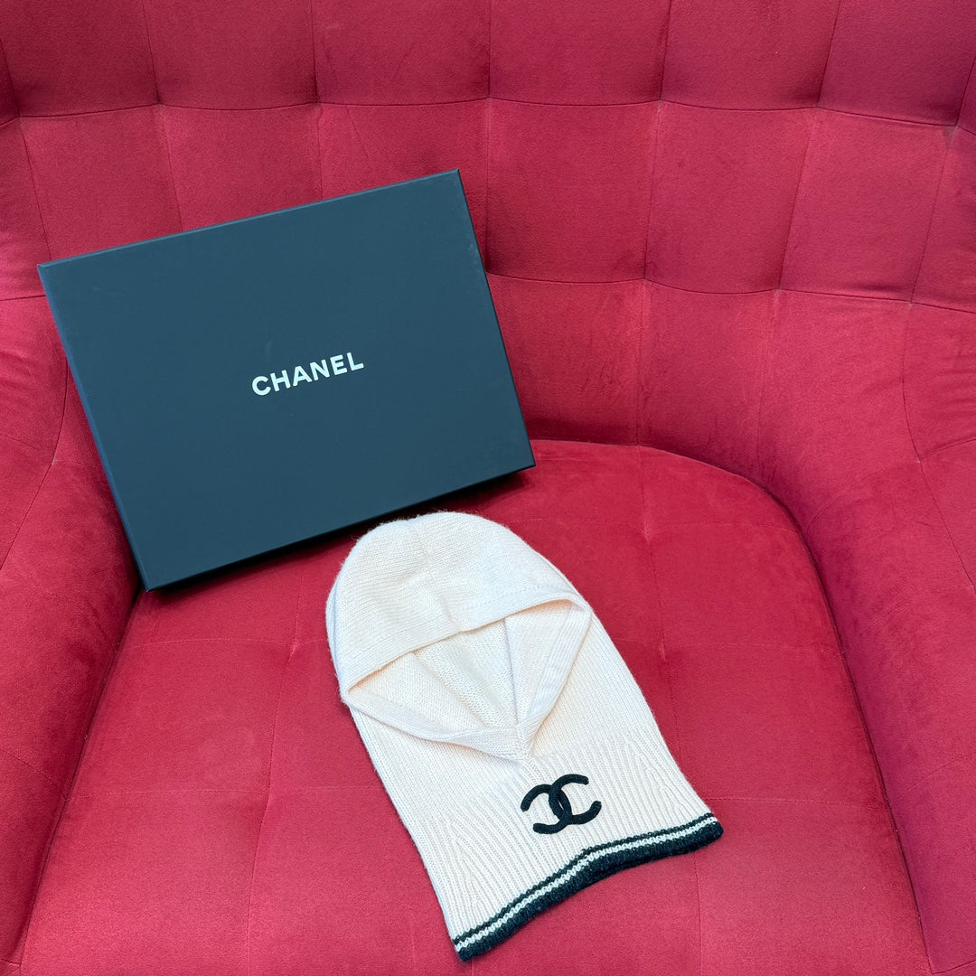 Shinzo / Chanel hat