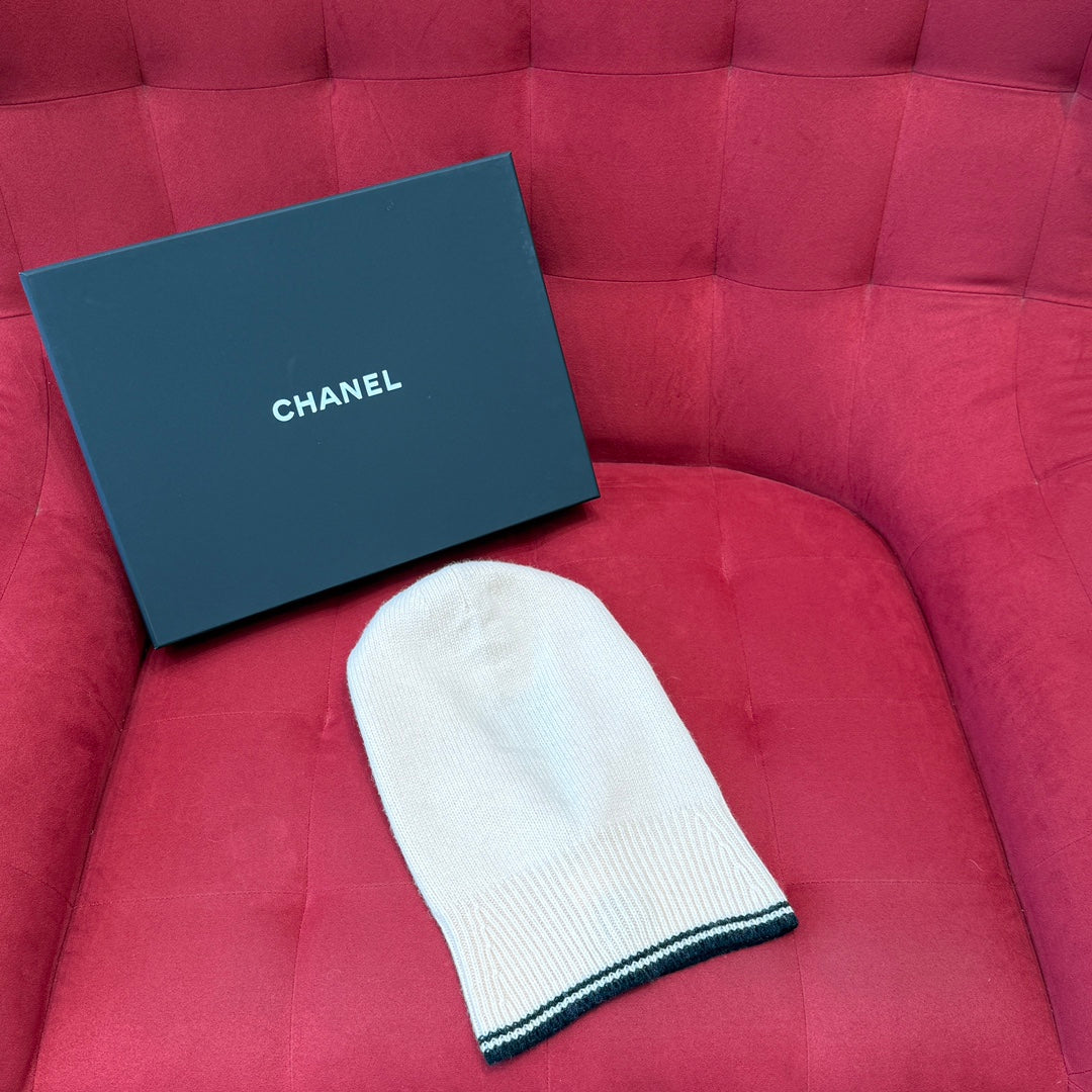 Shinzo / Chanel hat
