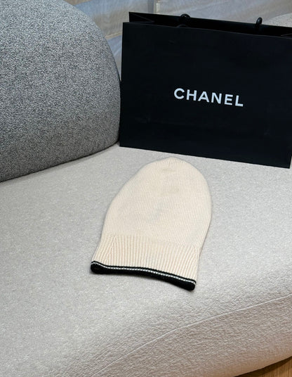 Shinzo / Chanel hat