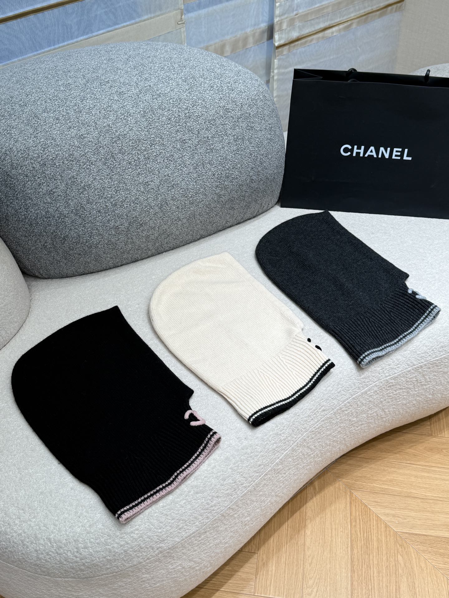 Shinzo / Chanel hat