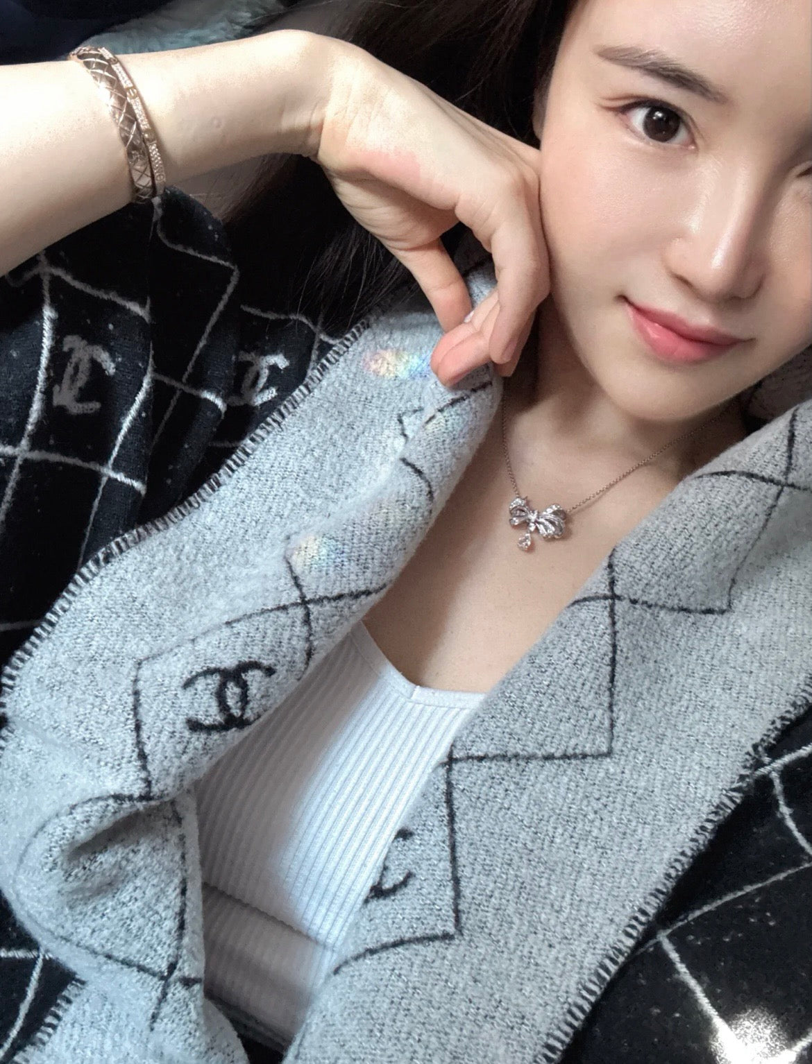 신조 / 샤넬 스카프