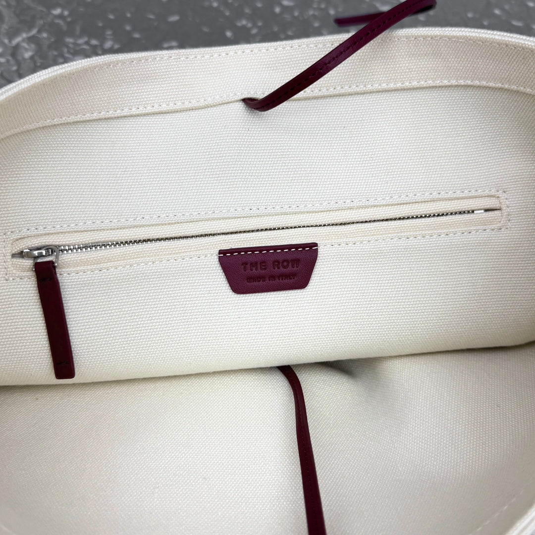 KATA / The Row Canvas Water Bottle Bag