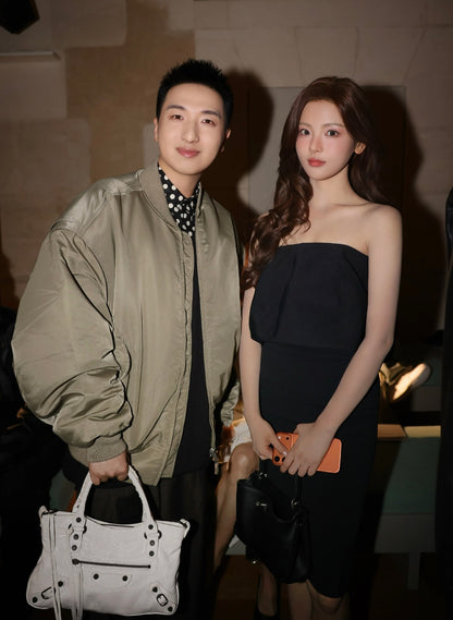 카타 / 발렌시아가 기관차 가방