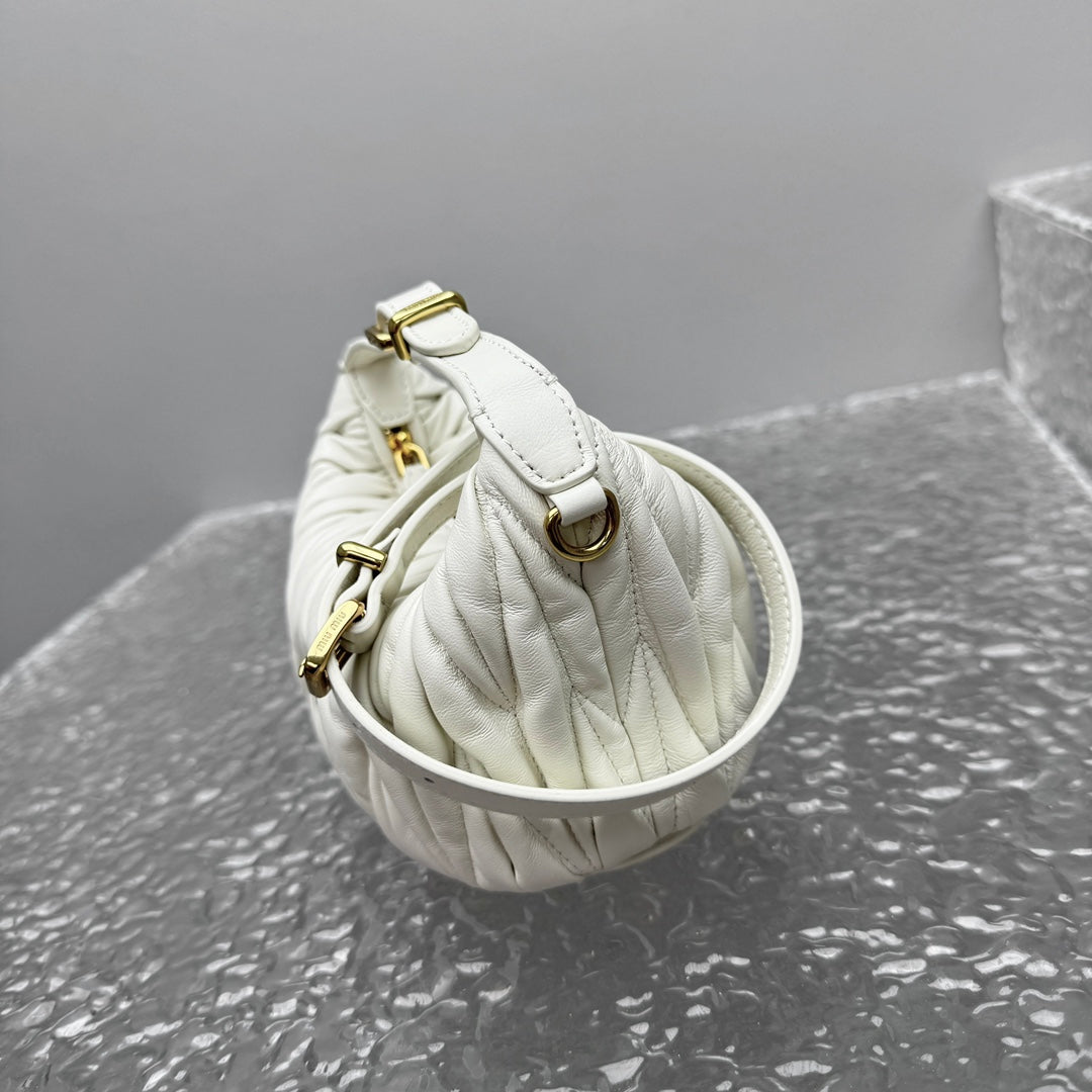 카타 / 미우미우 세련된 도시락 가방