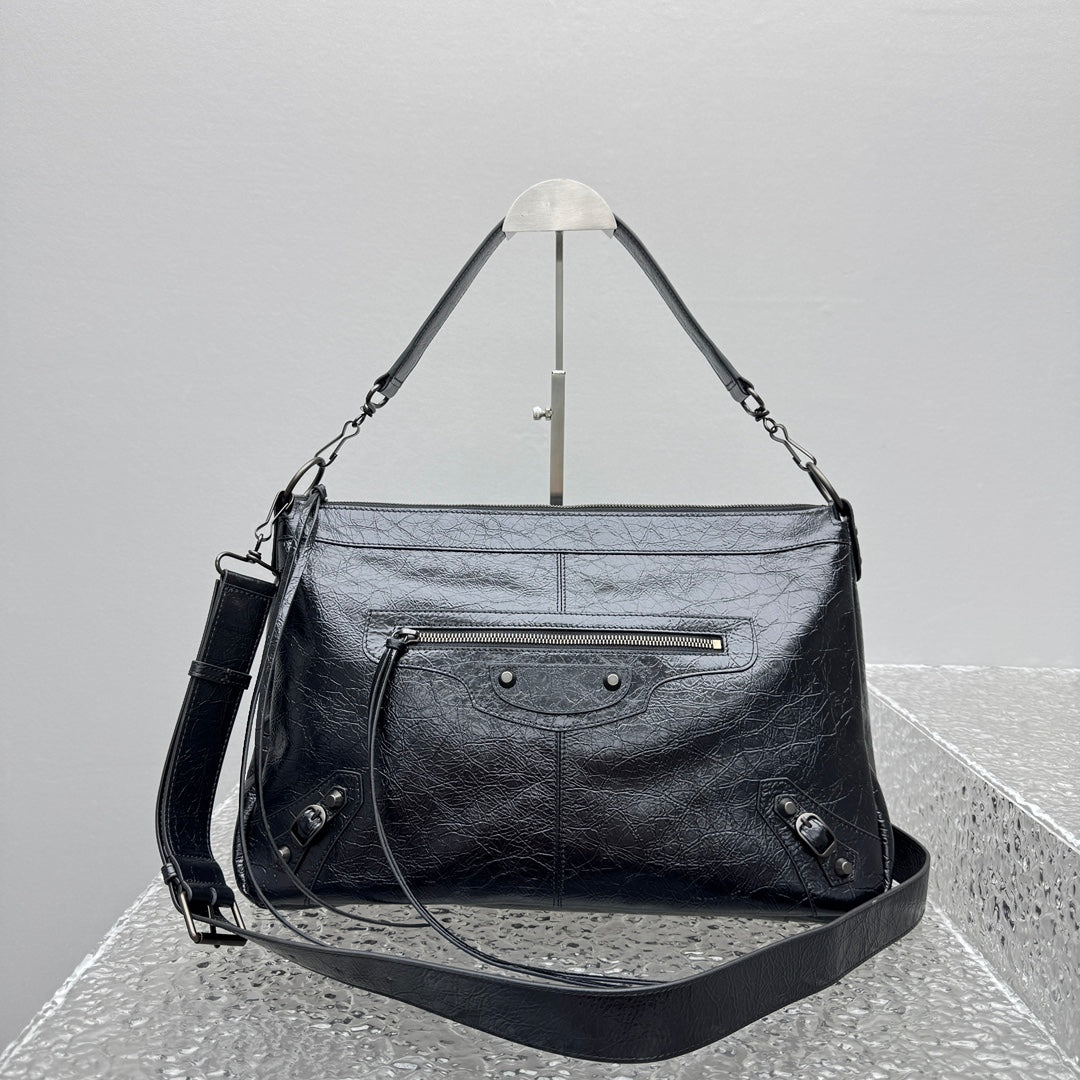 KATA / Balenciaga Crossbody Bag