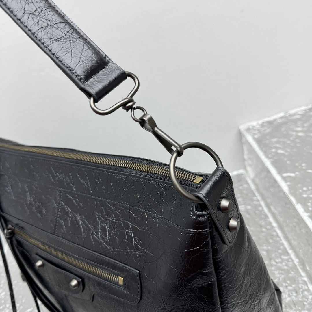 KATA / Balenciaga Crossbody Bag