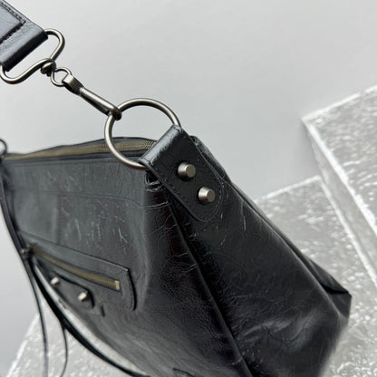 KATA / Balenciaga Crossbody Bag