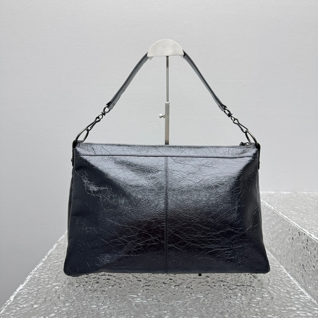 KATA / Balenciaga Crossbody Bag