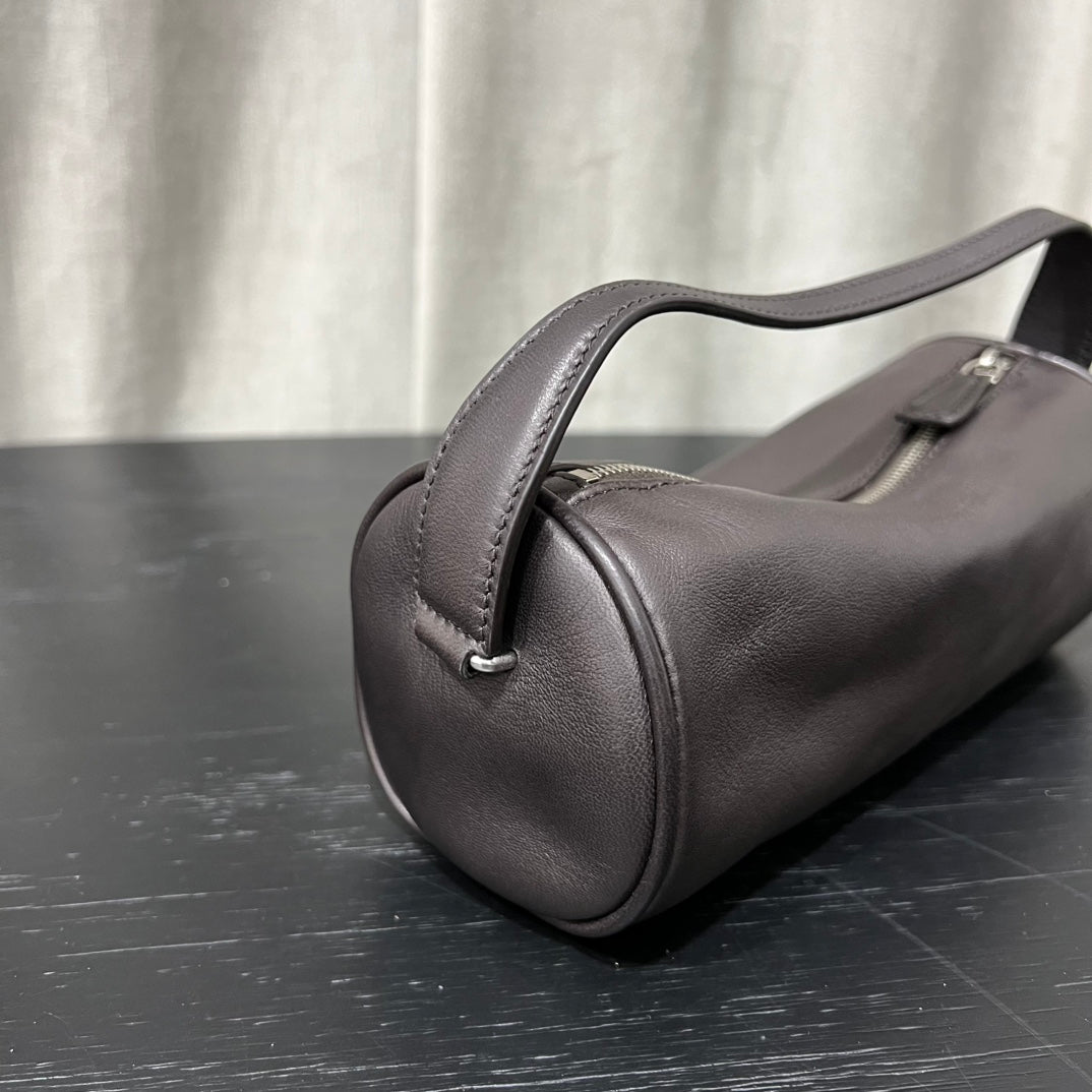 Kata / Miu Miu pencil case