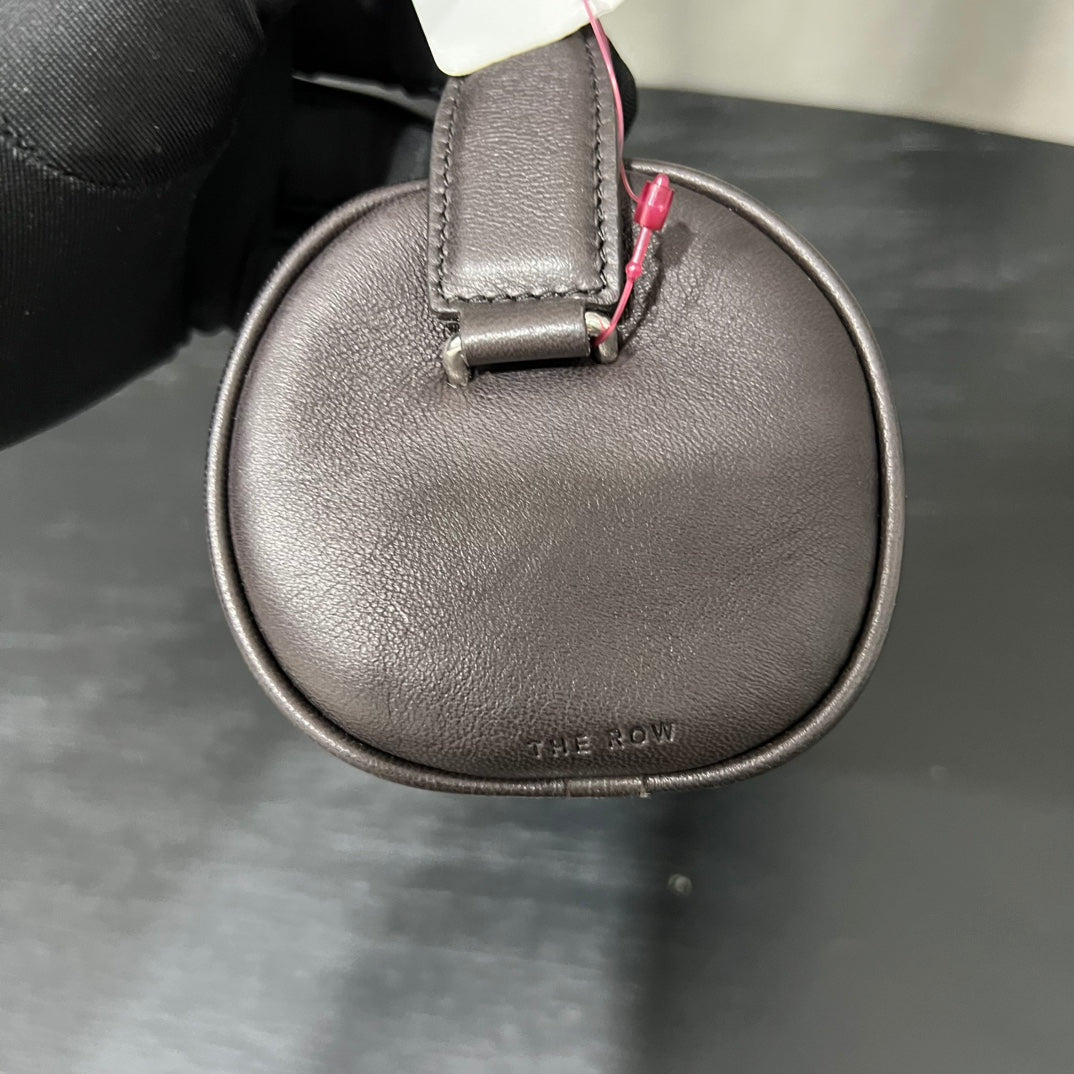 Kata / Miu Miu pencil case