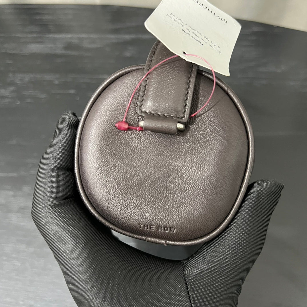 Kata / Miu Miu pencil case