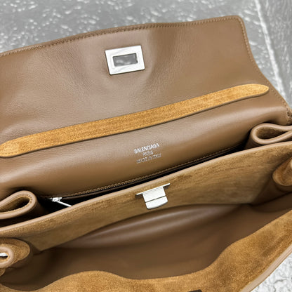 KATA / BALENCIAGA HANDBAG