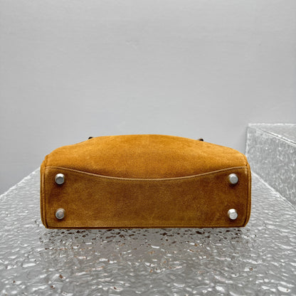 KATA / BALENCIAGA HANDBAG