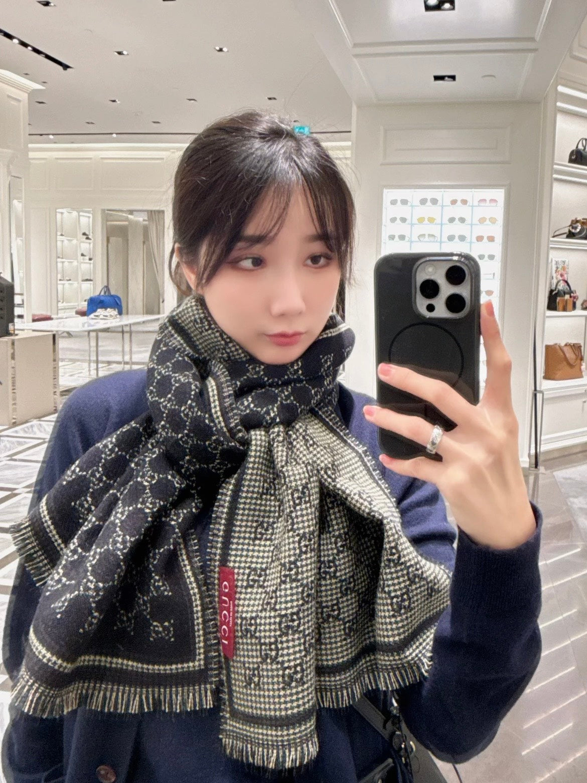 신조 / 구찌 스카프