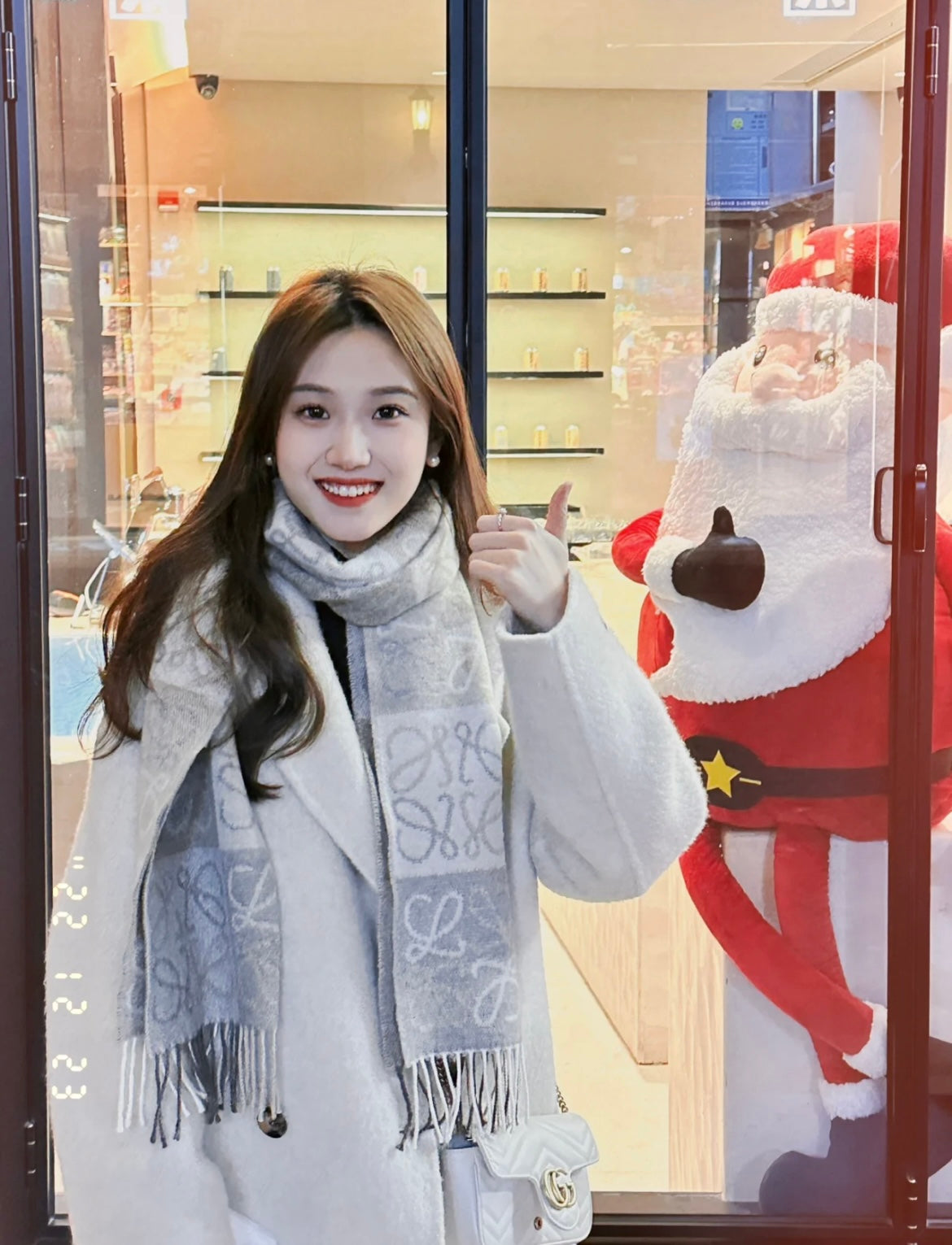 신조 / 로에베 스카프
