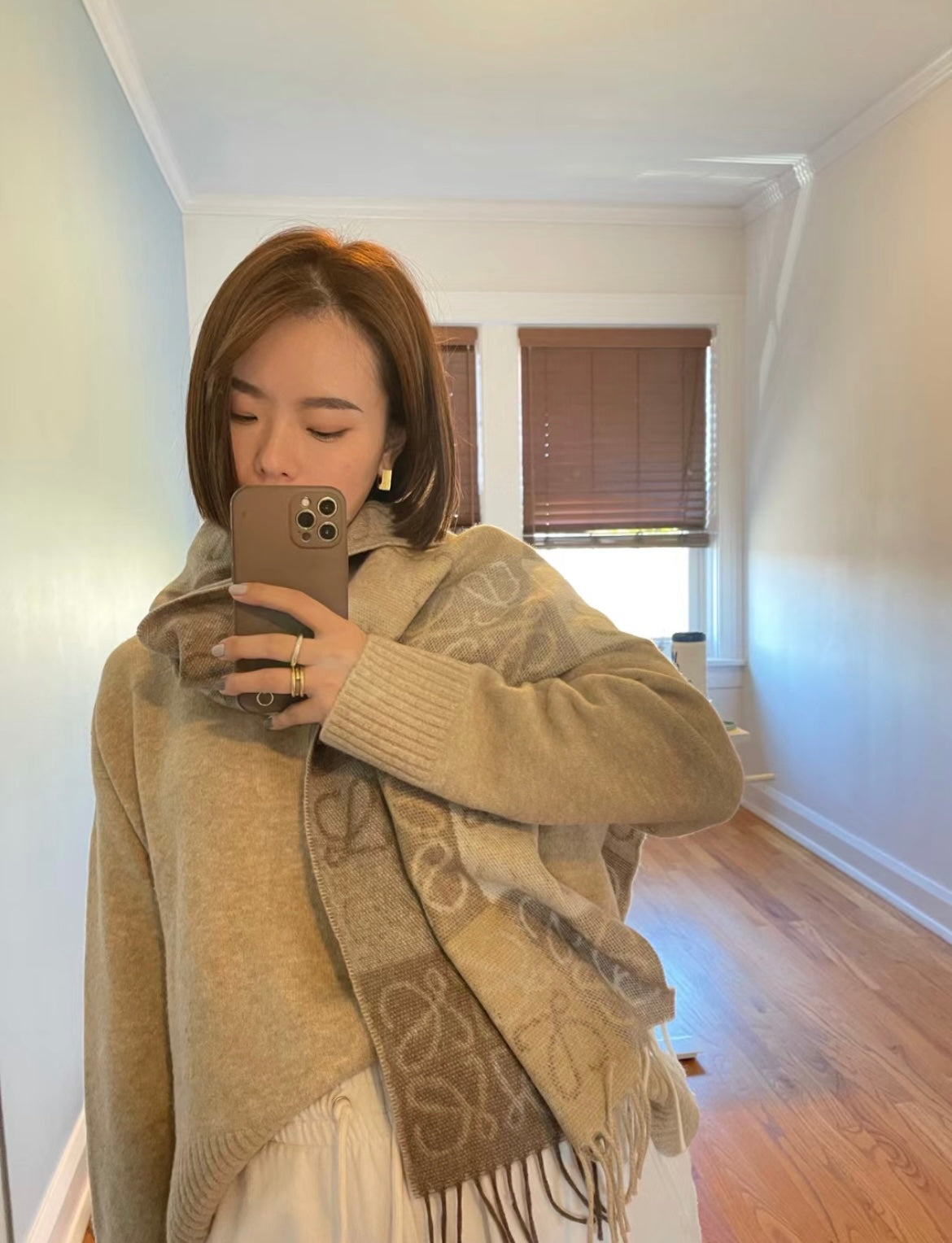 신조 / 로에베 스카프