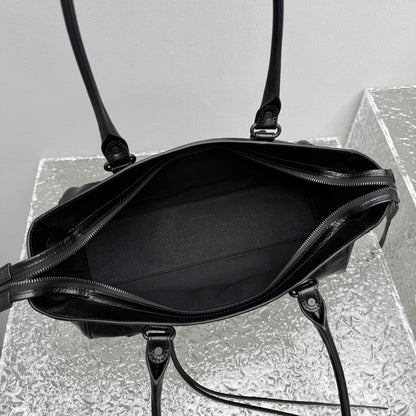 카타 / 발렌시아가  가로판 기관차 가방