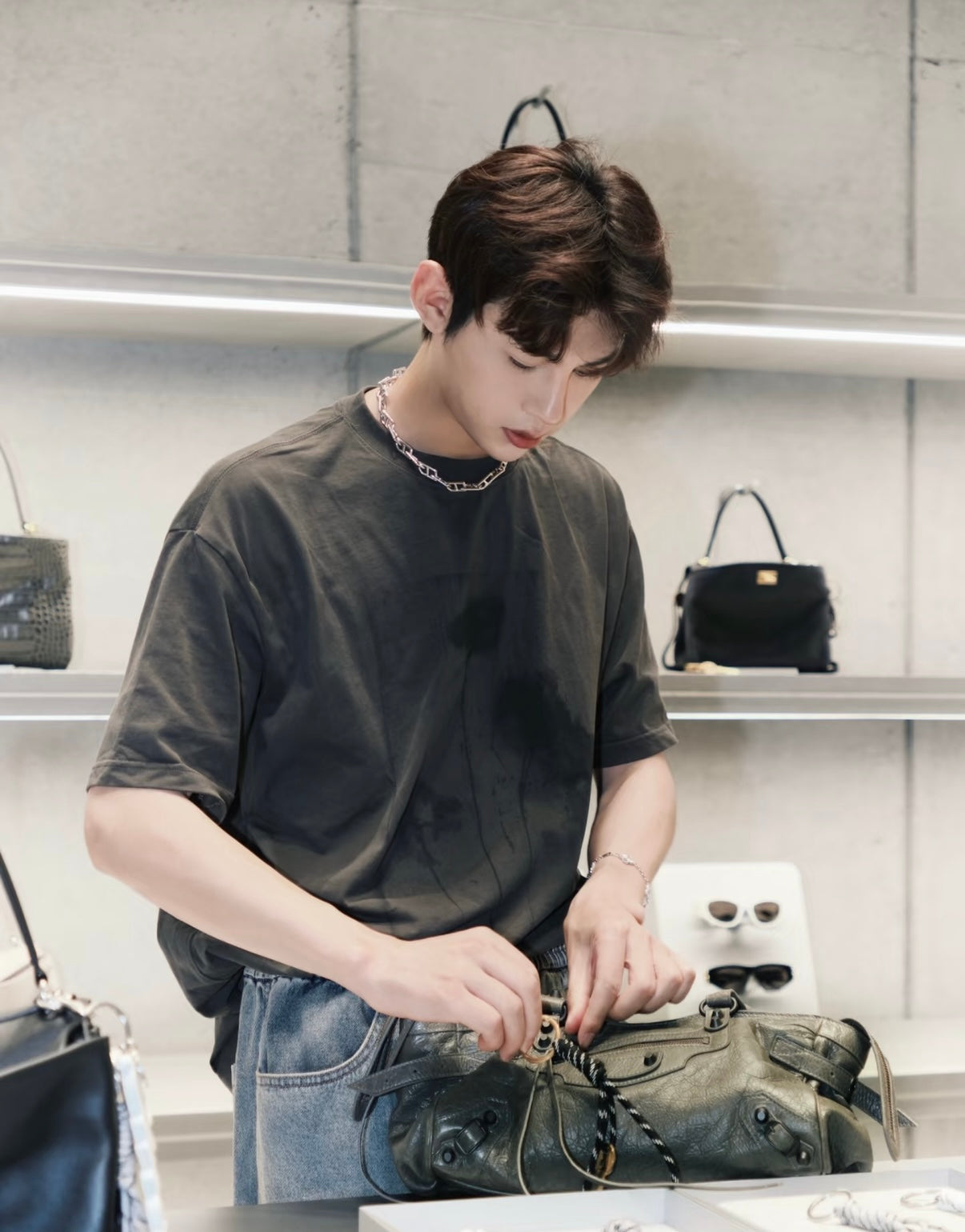 카타 / 발렌시아가 가로판 기관차 가방
