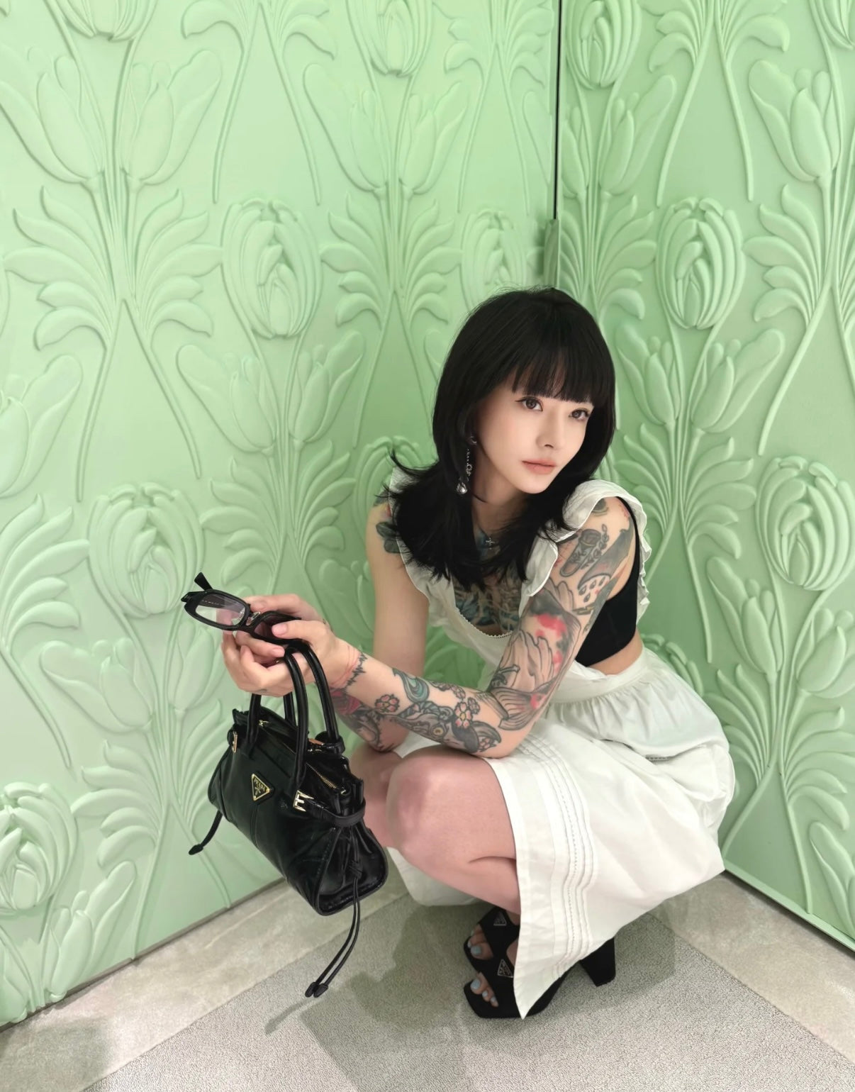 카타 / 프라다 핸드백