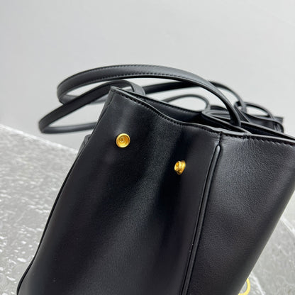 KATA / BALENCIAGA New Tote