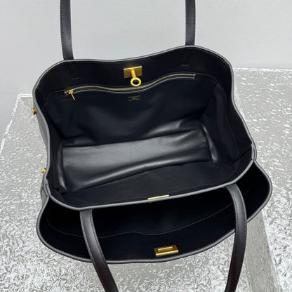 KATA / BALENCIAGA New Tote