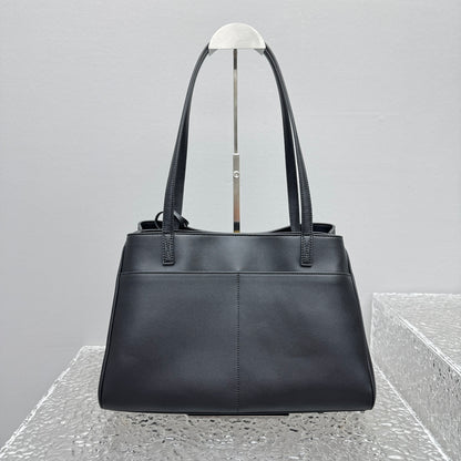 KATA / BALENCIAGA New Tote
