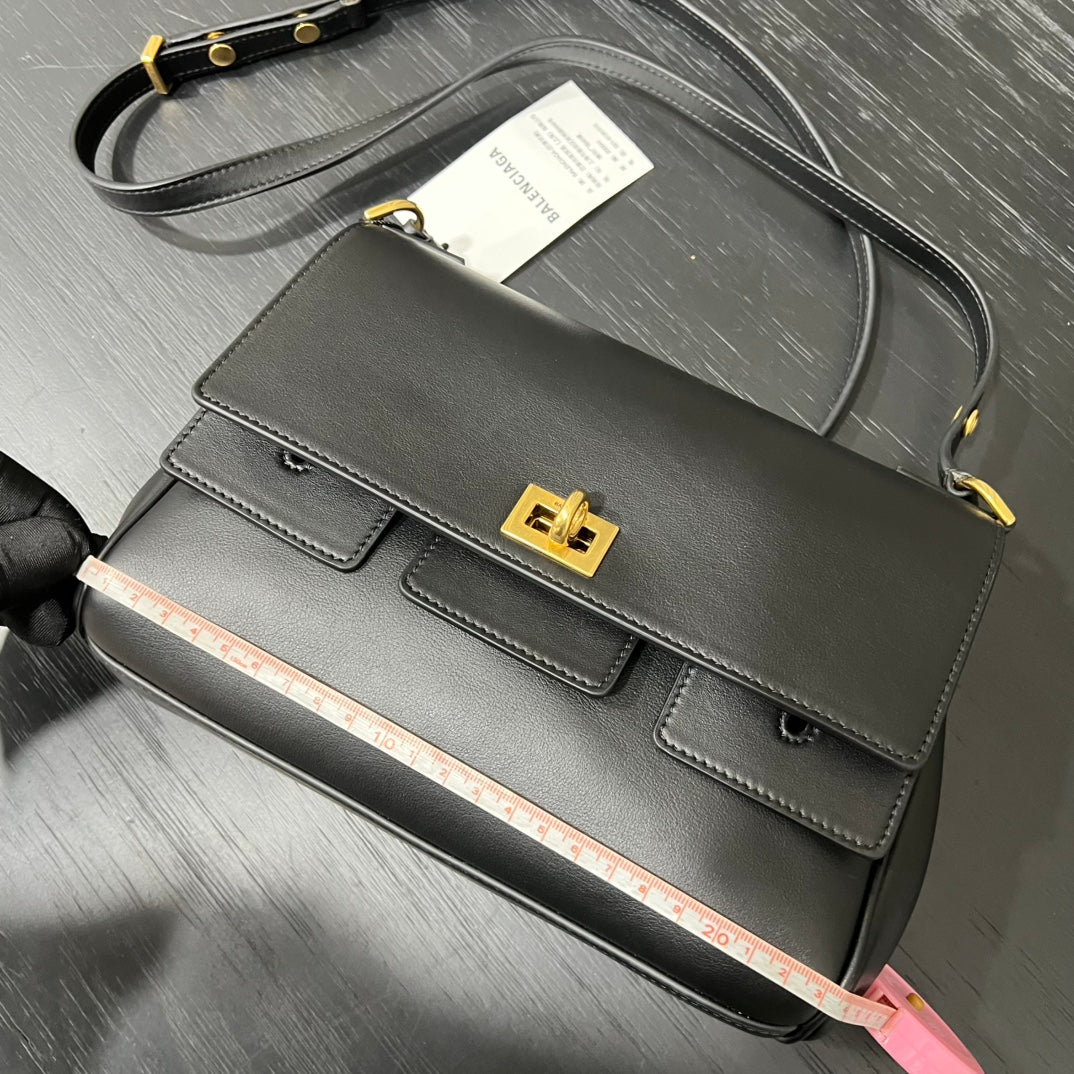 Kata / Balenciaga New flap
