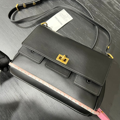 Kata / Balenciaga New flap