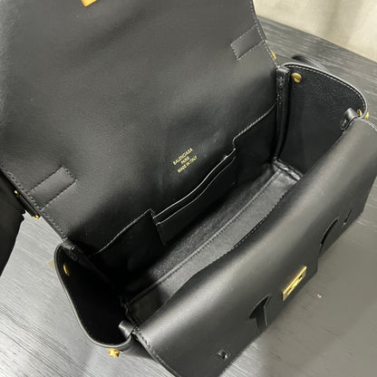 Kata / Balenciaga New flap