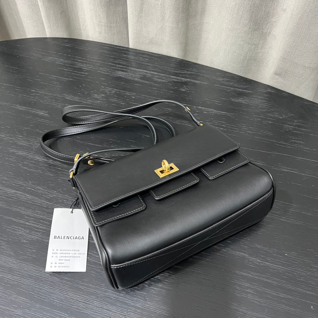 Kata / Balenciaga New flap