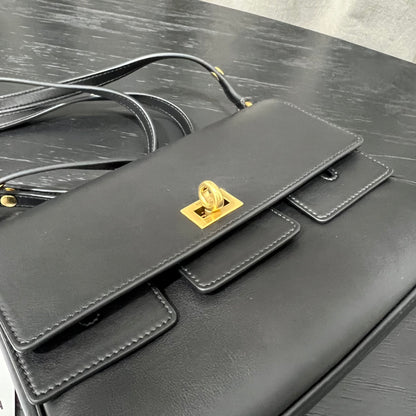 Kata / Balenciaga New flap