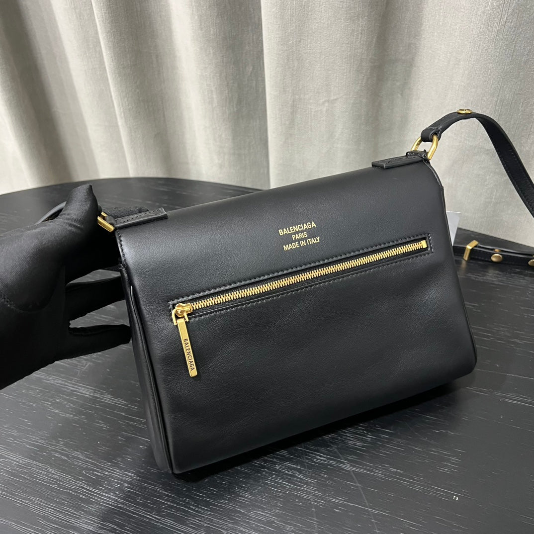 Kata / Balenciaga New flap