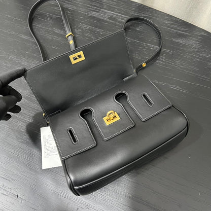 Kata / Balenciaga New flap