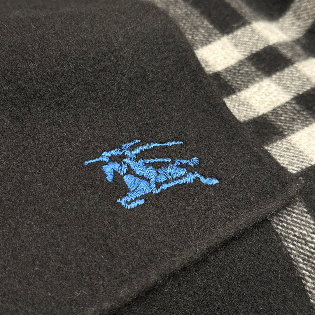 Brand new / Burberry scarf