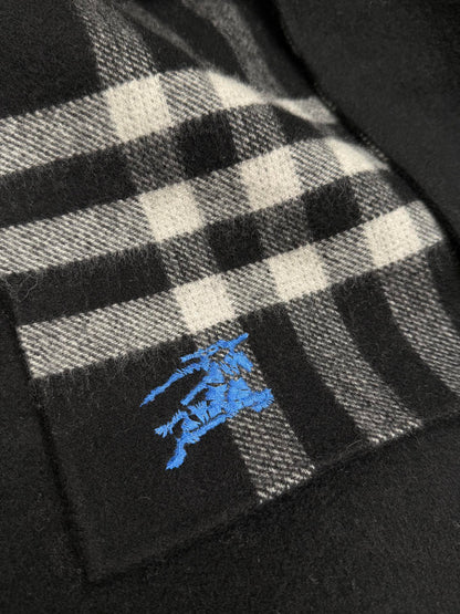 Brand new / Burberry scarf